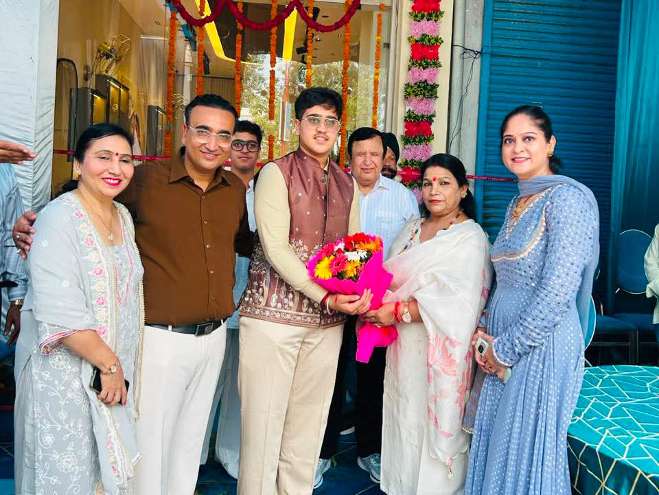 शंकर आश्रम, ज्वालापुर में “गोल्डरे ज्वेलर्स” का भव्य शुभारंभ