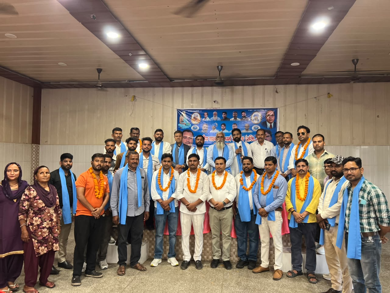 संदीप चनालिया प्रदेश कनवीनर उत्तराखण्ड के नेतृत्व में भारतीय वाल्मीकि धर्मसमाज रजिo भावाधस प्रदेश कार्यकारिणी की एक बैठक पंजाबी धर्मशाला ज्वालापुर में आयोजित की गई